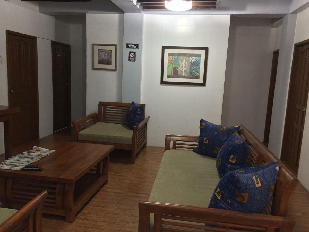 2024 Baguio Apartments 2 Baguio City ภายนอก รูปภาพ
